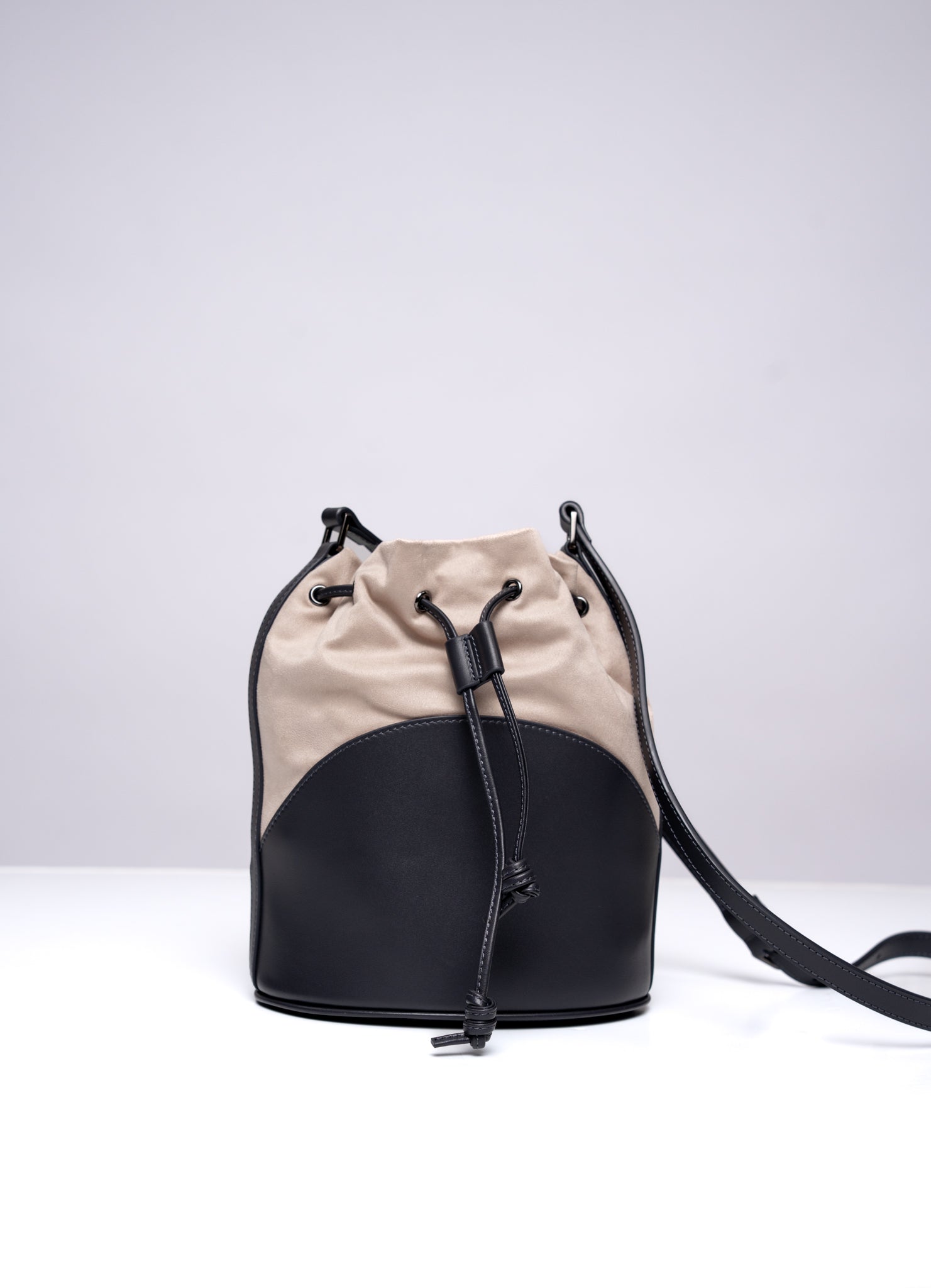 416 Bucket Cross Body