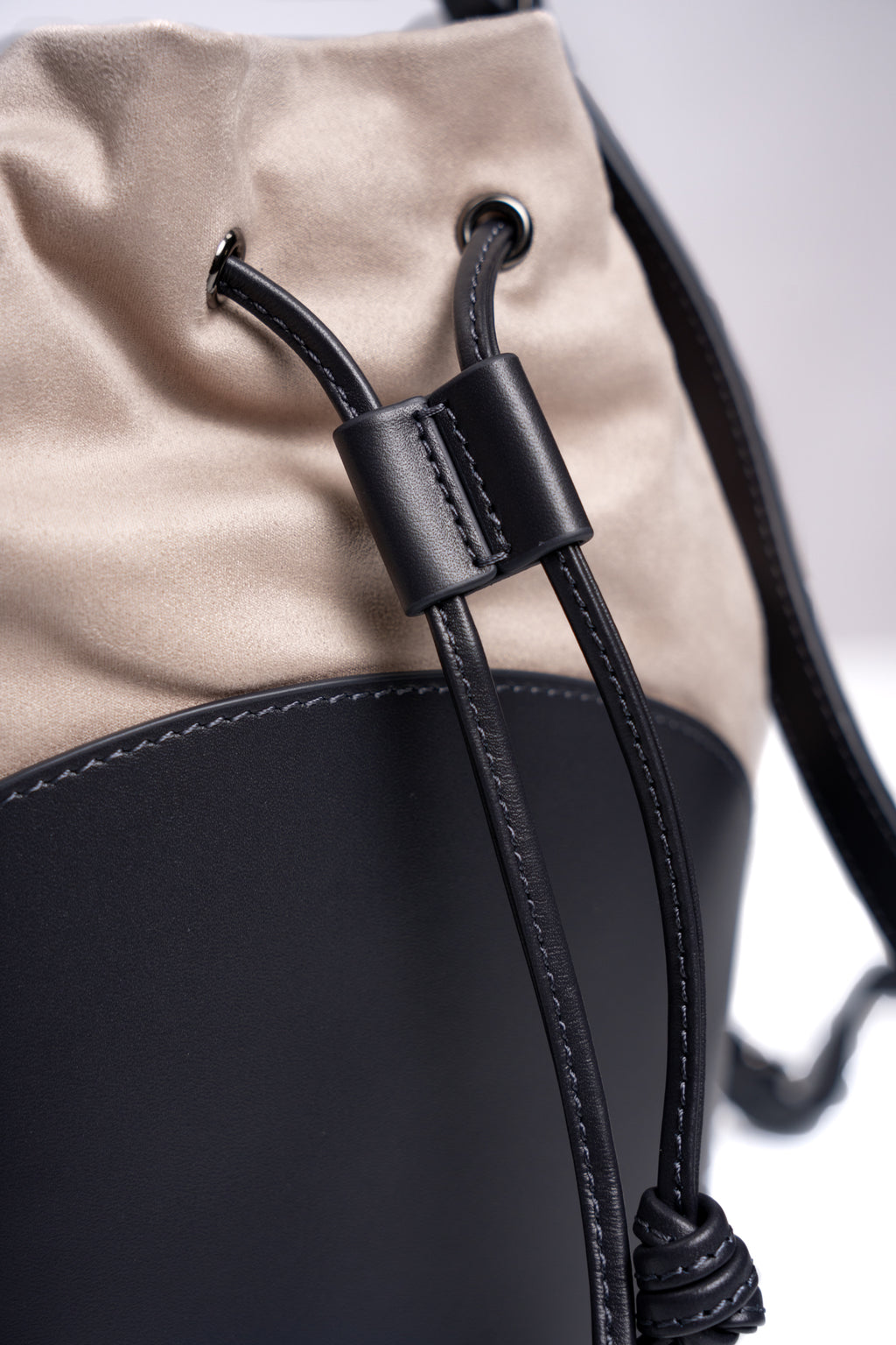 416 Bucket Cross Body