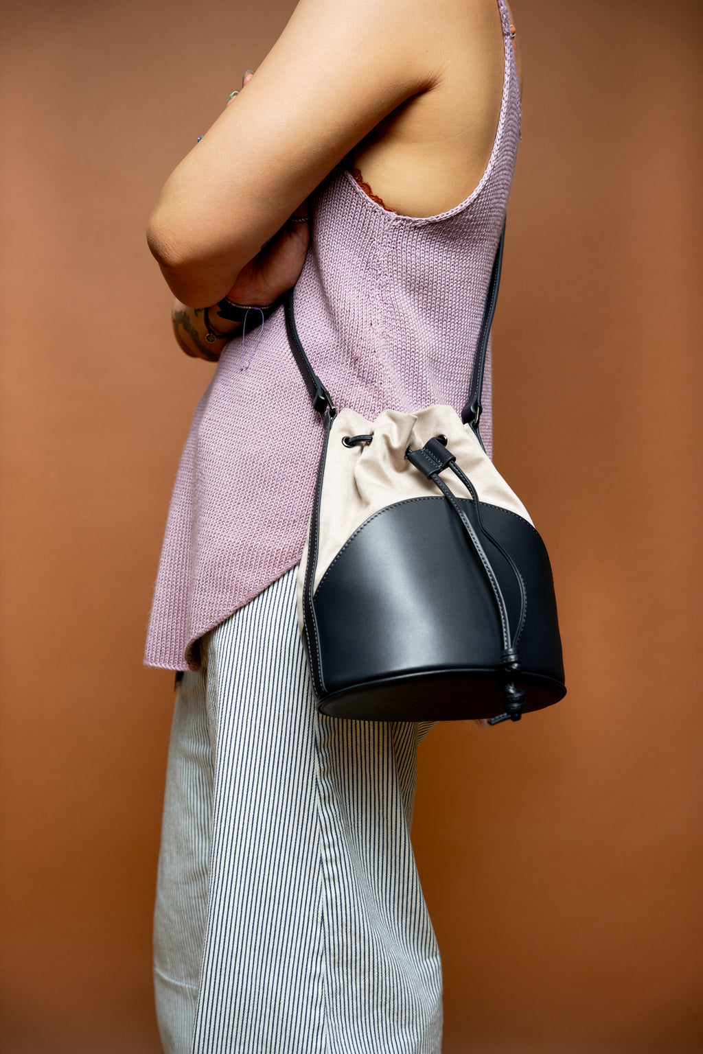 416 Bucket Cross Body